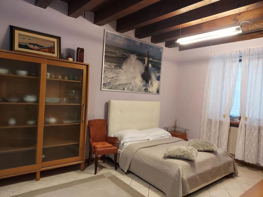 Monolocale In Piazza Isolo Apartment Verona Exterior foto