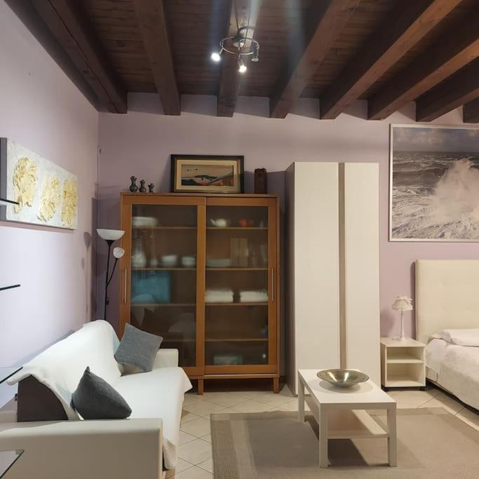 Monolocale In Piazza Isolo Apartment Verona Exterior foto